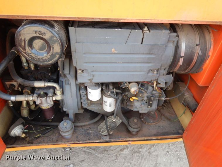 image for item HF9373 2000 JLG 500RTS  scissor lift