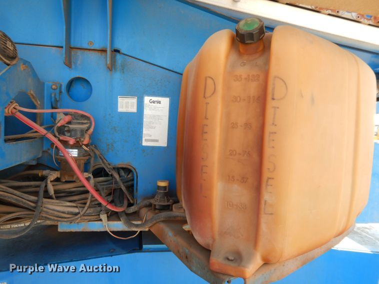 image for item HF9374 2005 Genie S-65  boom lift