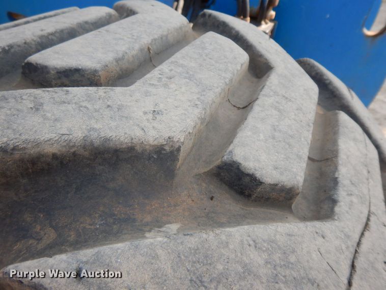 image for item HF9374 2005 Genie S-65  boom lift