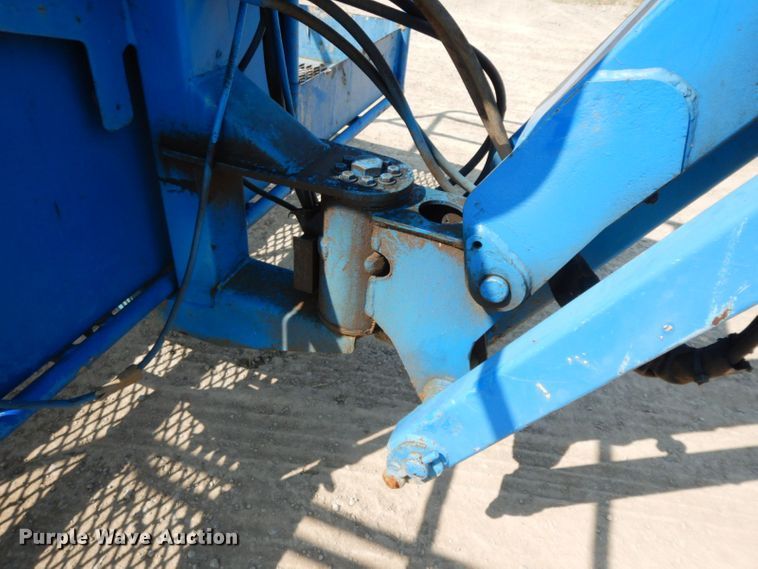 image for item HF9374 2005 Genie S-65  boom lift