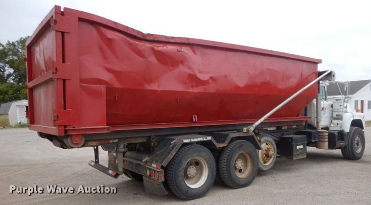 image for item HF9380 2004 Mack DM690S  roll-off container truck