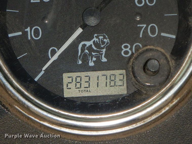 image for item HF9380 2004 Mack DM690S  roll-off container truck