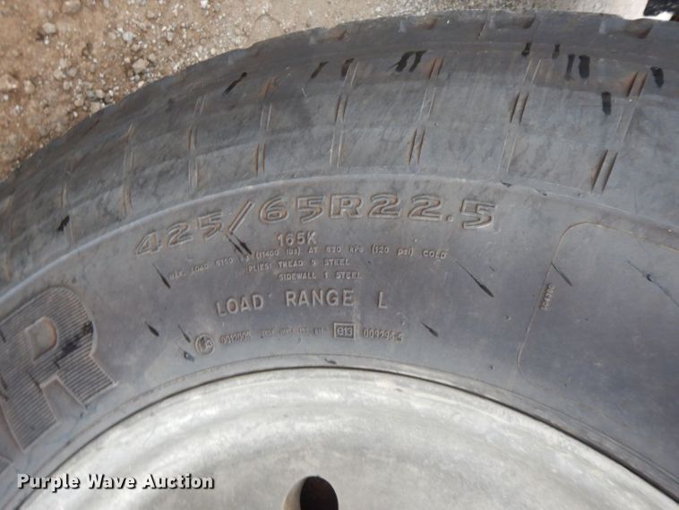 image for item HF9380 2004 Mack DM690S  roll-off container truck