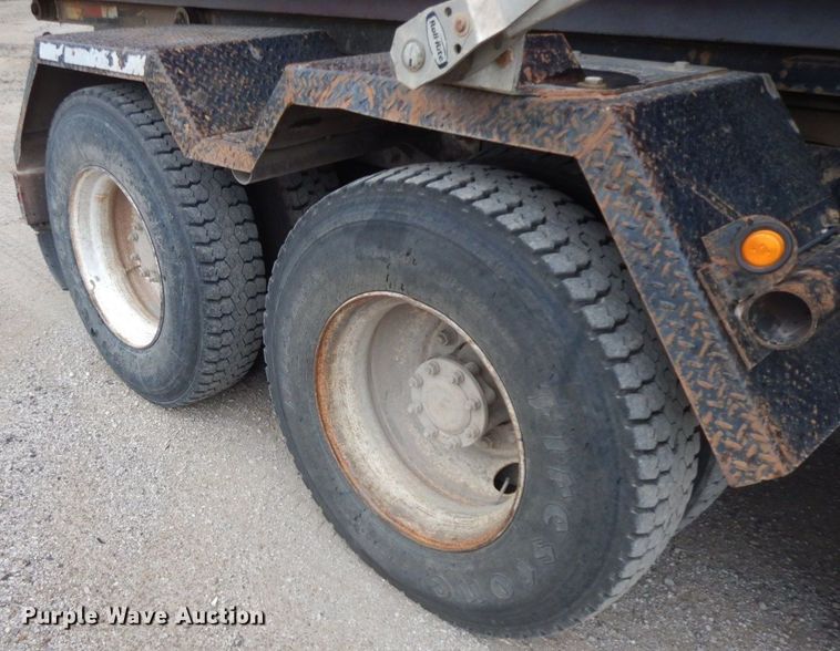 image for item HF9380 2004 Mack DM690S  roll-off container truck