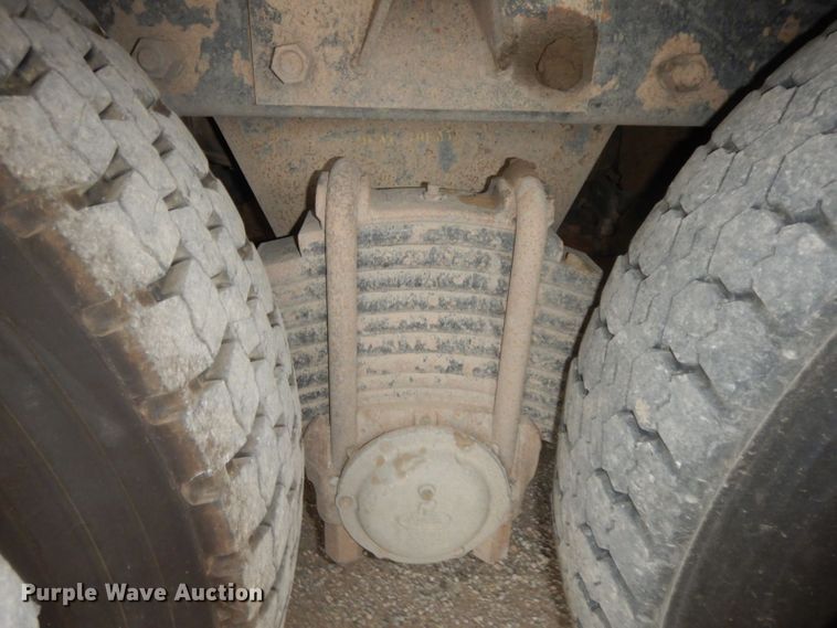 image for item HF9380 2004 Mack DM690S  roll-off container truck