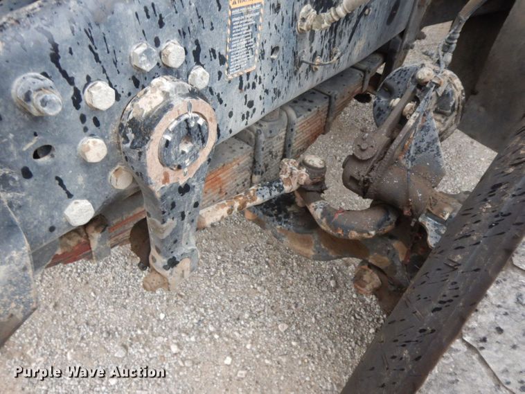 image for item HF9380 2004 Mack DM690S  roll-off container truck