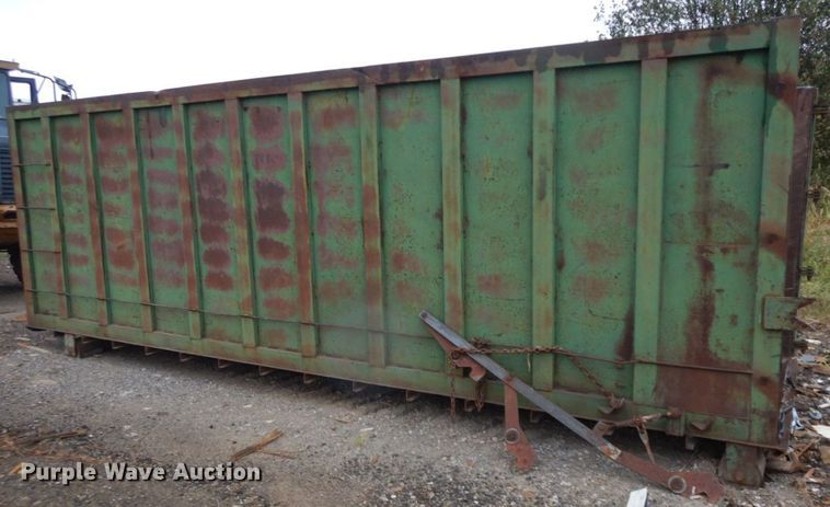 image for item HF9380 2004 Mack DM690S  roll-off container truck