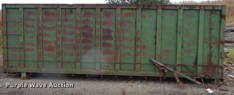 image for item HF9380 2004 Mack DM690S  roll-off container truck