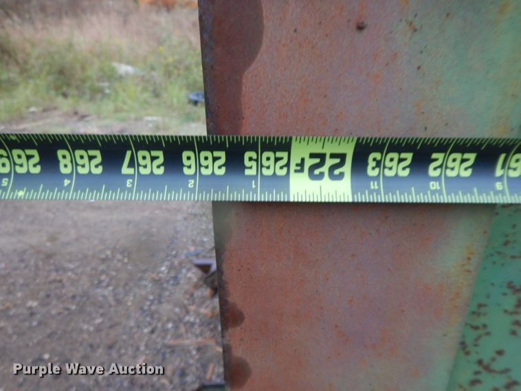 image for item HF9380 2004 Mack DM690S  roll-off container truck