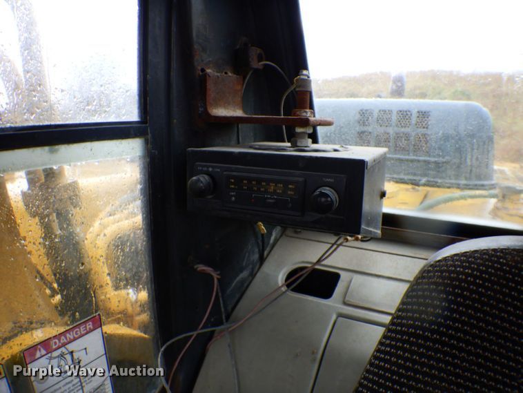 image for item HF9381 1996 Komatsu PC400LC  excavator