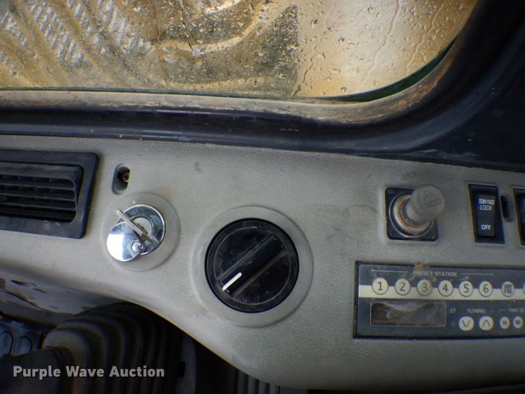 image for item HF9381 1996 Komatsu PC400LC  excavator