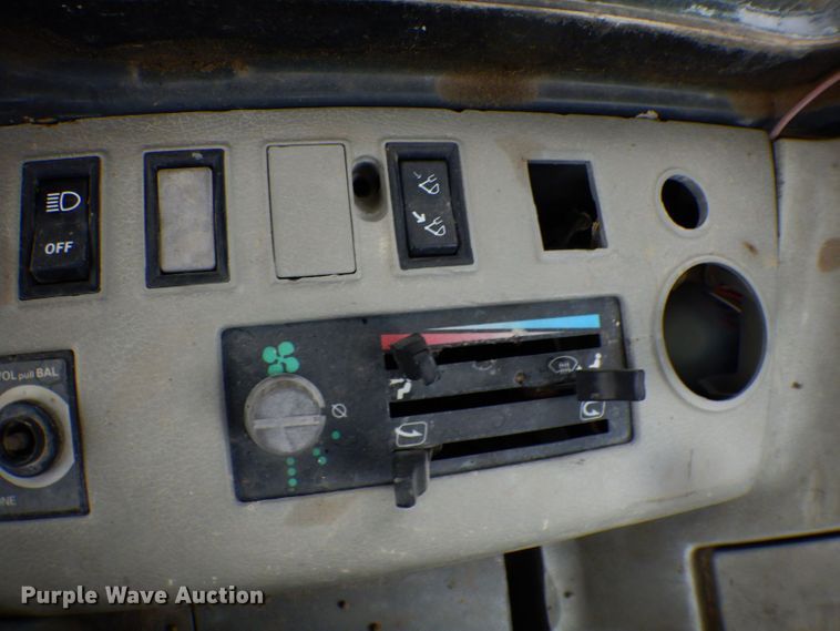 image for item HF9381 1996 Komatsu PC400LC  excavator