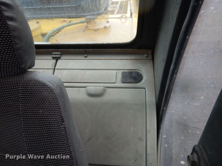 image for item HF9381 1996 Komatsu PC400LC  excavator