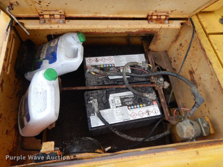 image for item HF9381 1996 Komatsu PC400LC  excavator