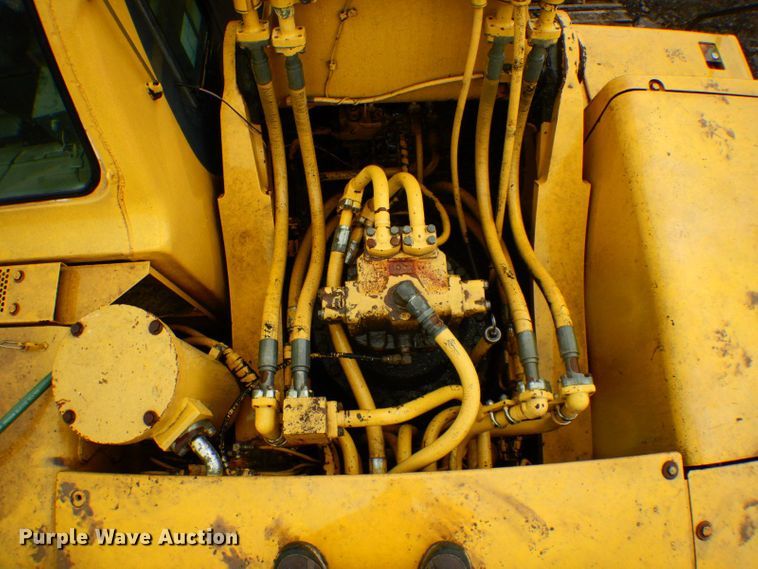 image for item HF9381 1996 Komatsu PC400LC  excavator