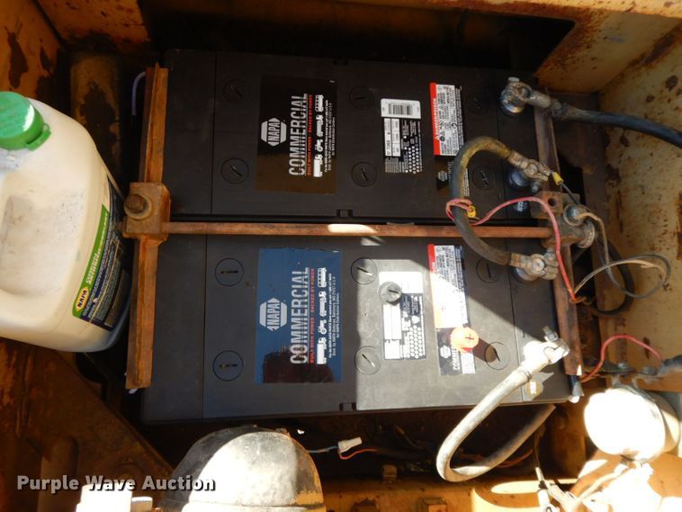 image for item HF9381 1996 Komatsu PC400LC  excavator