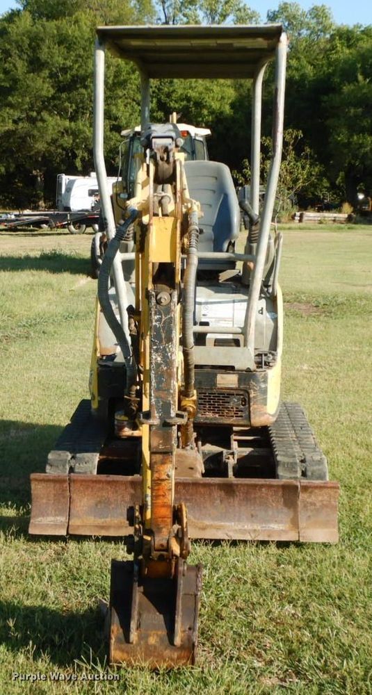 image for item HF9383 2013 Yanmar VI017  mini excavator