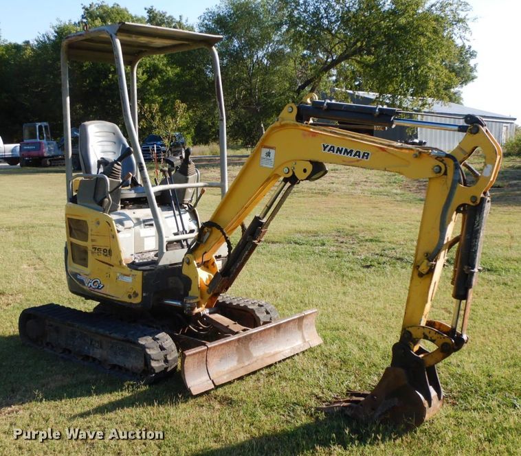 image for item HF9383 2013 Yanmar VI017  mini excavator