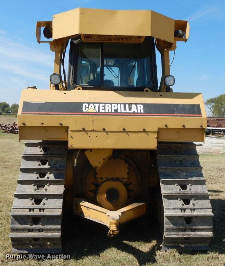 image for item HF9384 2000 Caterpillar D6R  dozer