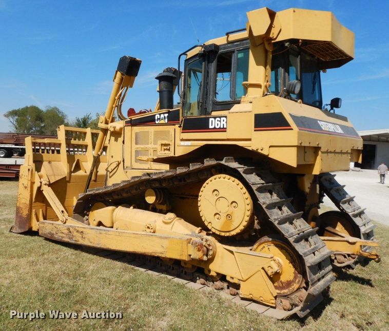 image for item HF9384 2000 Caterpillar D6R  dozer