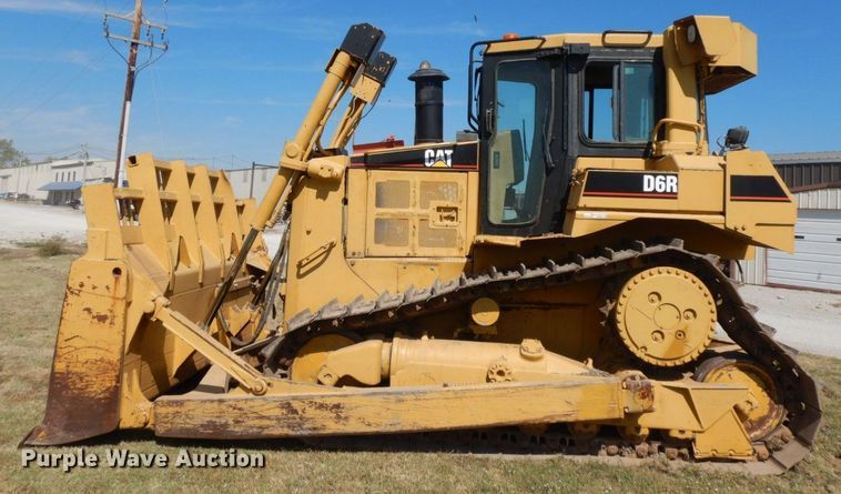 image for item HF9384 2000 Caterpillar D6R  dozer