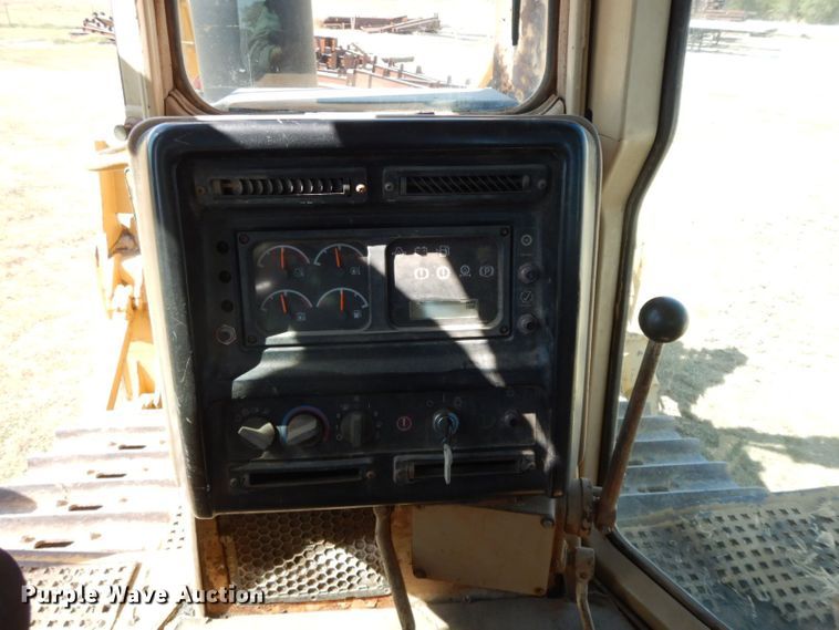 image for item HF9384 2000 Caterpillar D6R  dozer