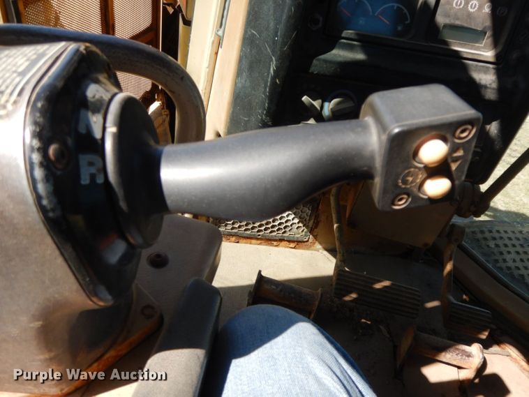 image for item HF9384 2000 Caterpillar D6R  dozer