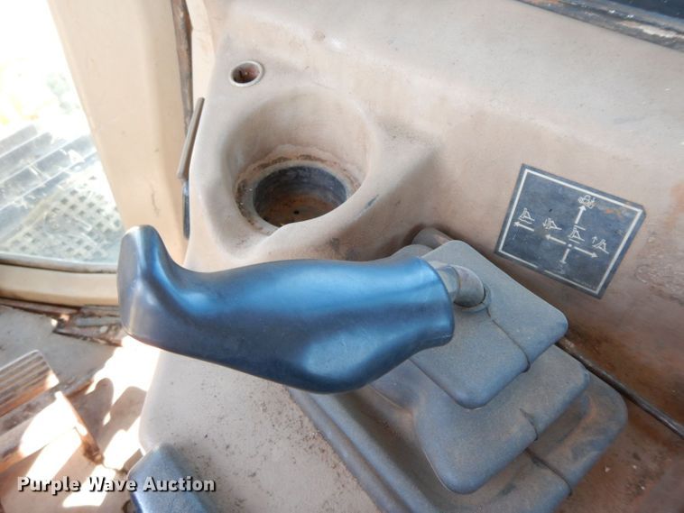 image for item HF9384 2000 Caterpillar D6R  dozer