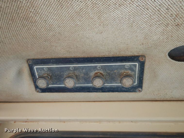 image for item HF9384 2000 Caterpillar D6R  dozer