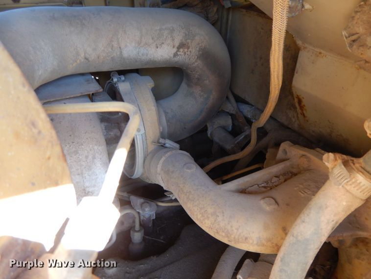 image for item HF9384 2000 Caterpillar D6R  dozer