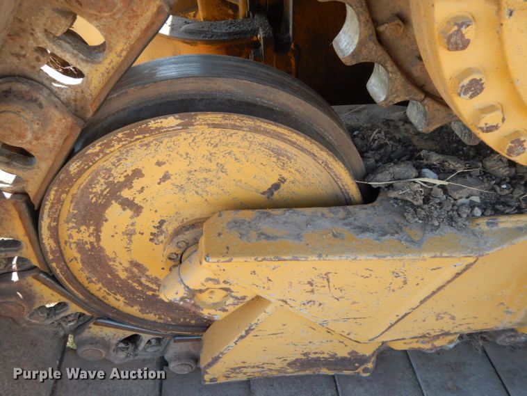 image for item HF9384 2000 Caterpillar D6R  dozer