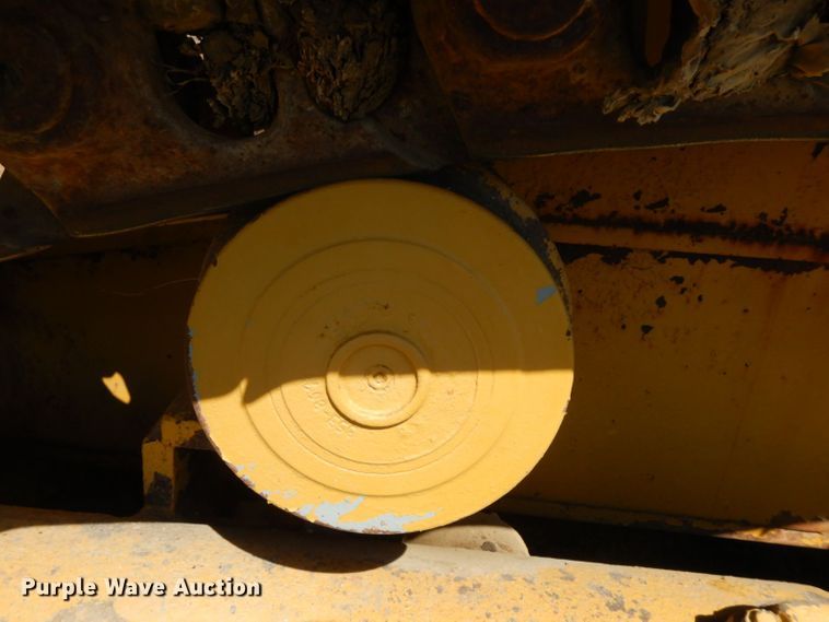 image for item HF9384 2000 Caterpillar D6R  dozer