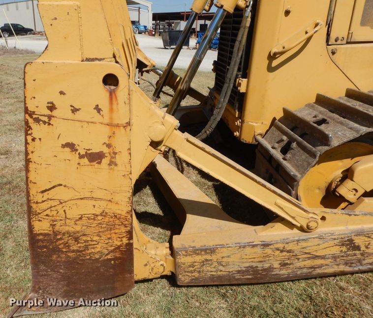 image for item HF9384 2000 Caterpillar D6R  dozer