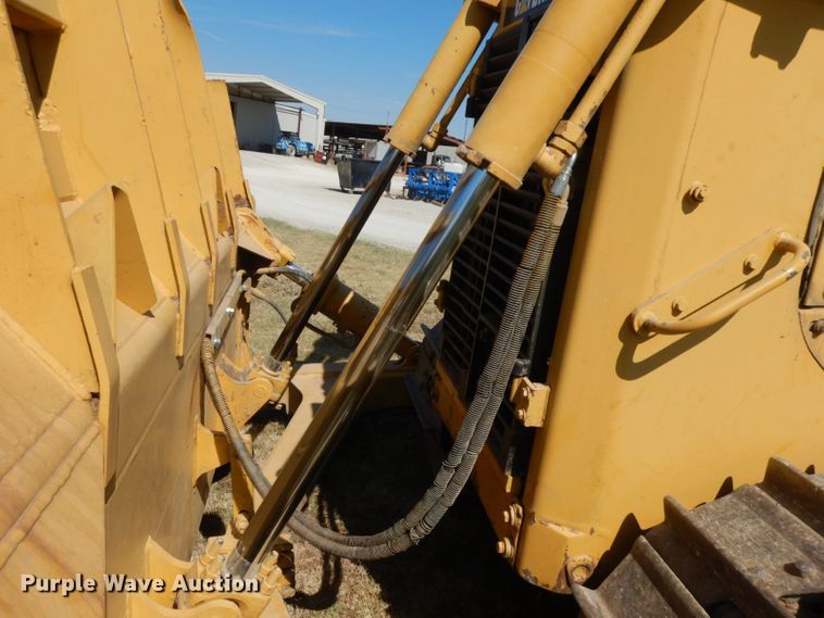 image for item HF9384 2000 Caterpillar D6R  dozer