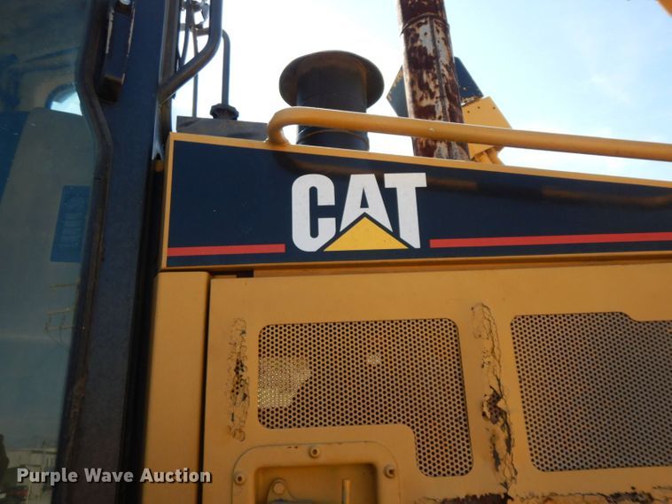 image for item HF9384 2000 Caterpillar D6R  dozer