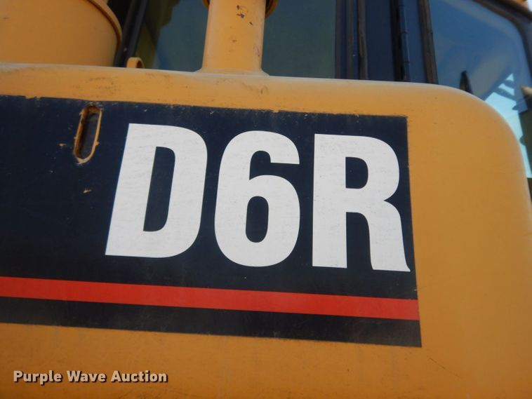 image for item HF9384 2000 Caterpillar D6R  dozer