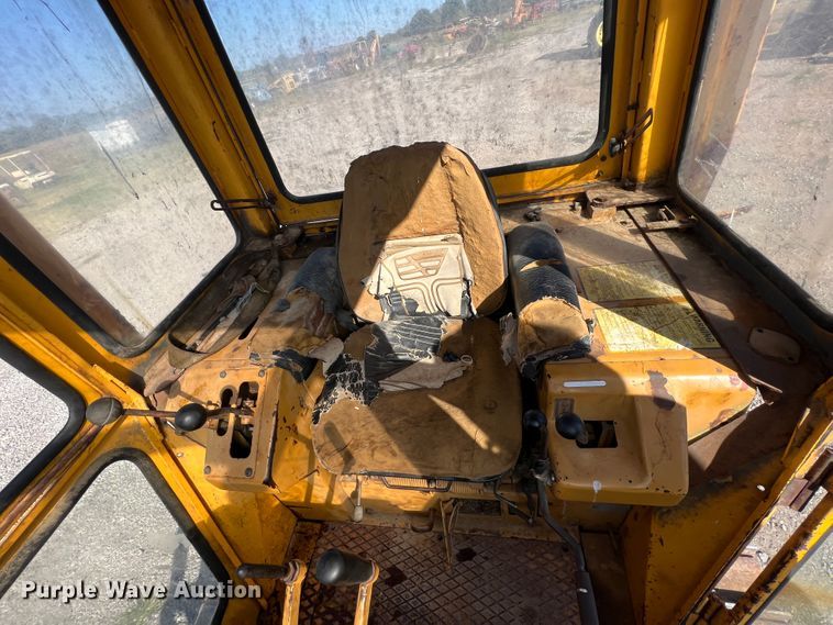 image for item HX9917 1990 Fiat-Allis FD7  dozer