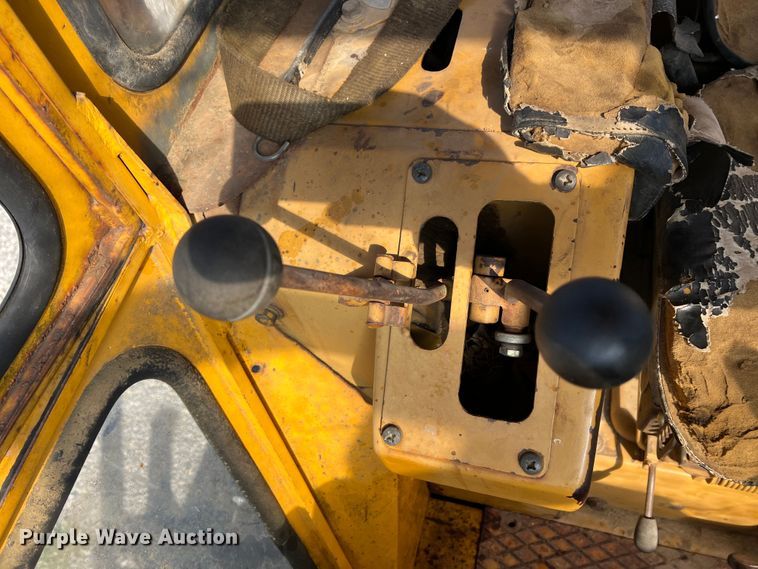 image for item HX9917 1990 Fiat-Allis FD7  dozer