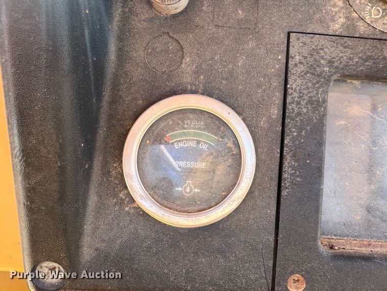 image for item HX9917 1990 Fiat-Allis FD7  dozer