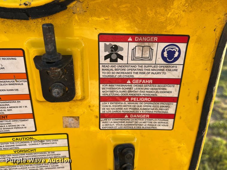 image for item HX9926 Wacker RT  trench compactor