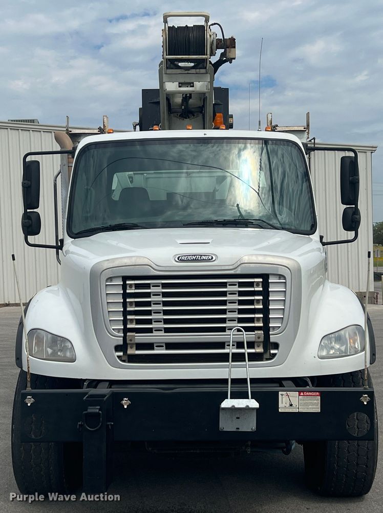 image for item IA9201 2012 Freightliner Business Class M2  crane truck