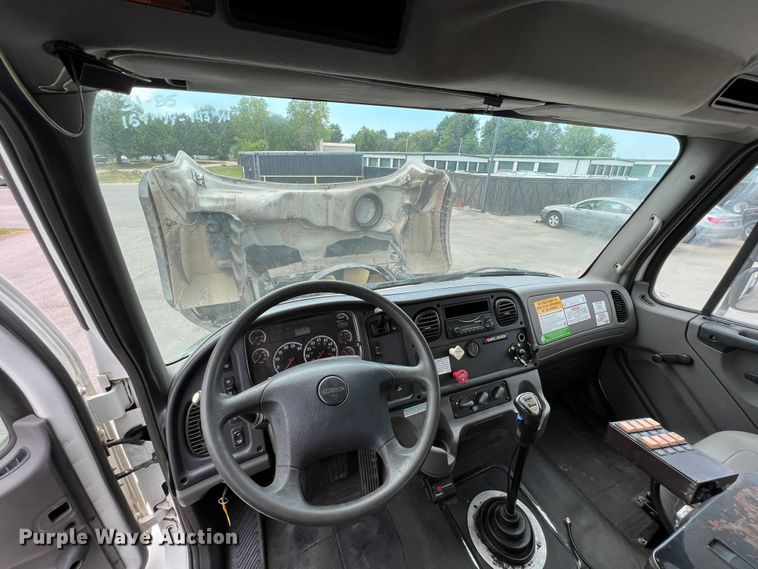 image for item IA9201 2012 Freightliner Business Class M2  crane truck