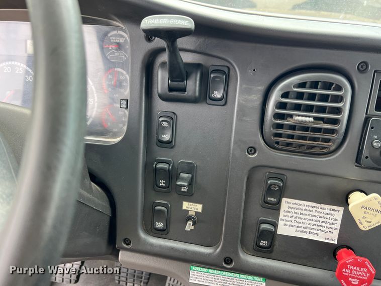 image for item IA9201 2012 Freightliner Business Class M2  crane truck