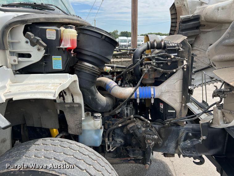 image for item IA9201 2012 Freightliner Business Class M2  crane truck