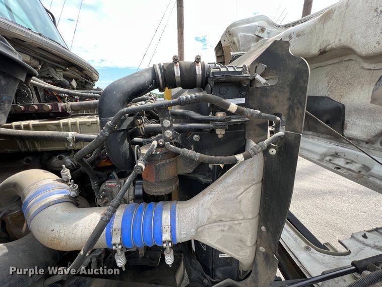 image for item IA9201 2012 Freightliner Business Class M2  crane truck