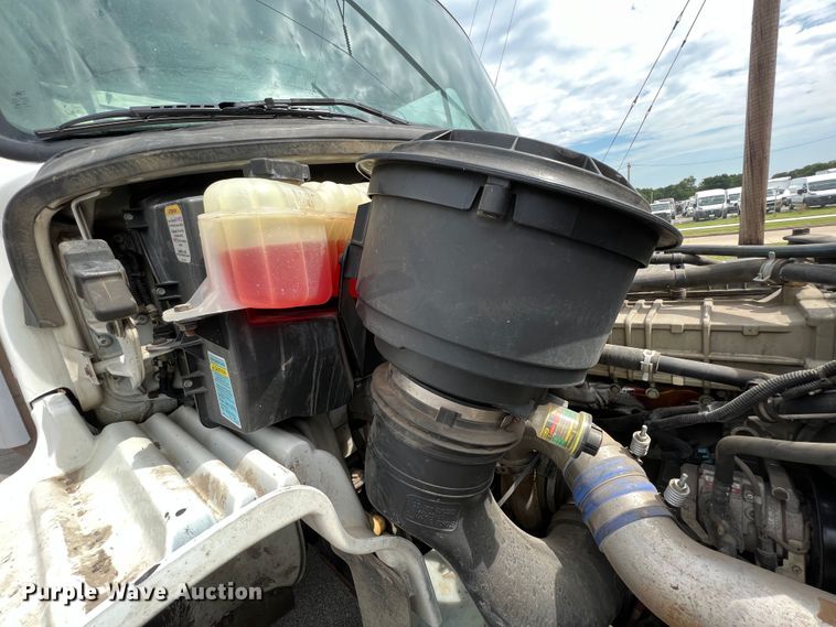 image for item IA9201 2012 Freightliner Business Class M2  crane truck