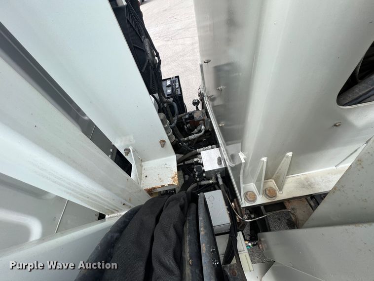 image for item IA9201 2012 Freightliner Business Class M2  crane truck