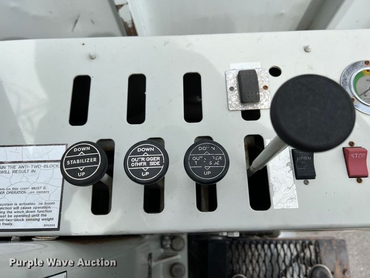 image for item IA9201 2012 Freightliner Business Class M2  crane truck