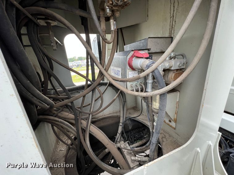 image for item IA9201 2012 Freightliner Business Class M2  crane truck