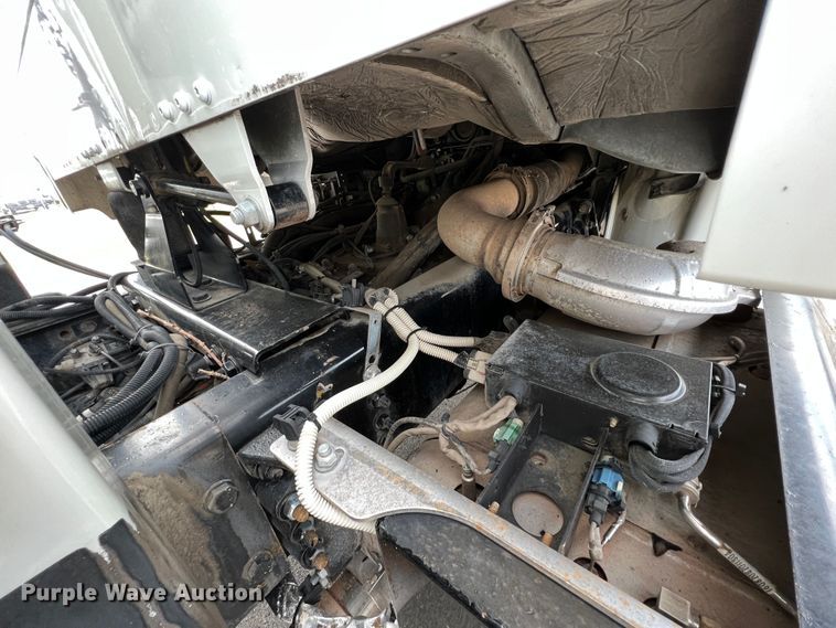 image for item IA9201 2012 Freightliner Business Class M2  crane truck